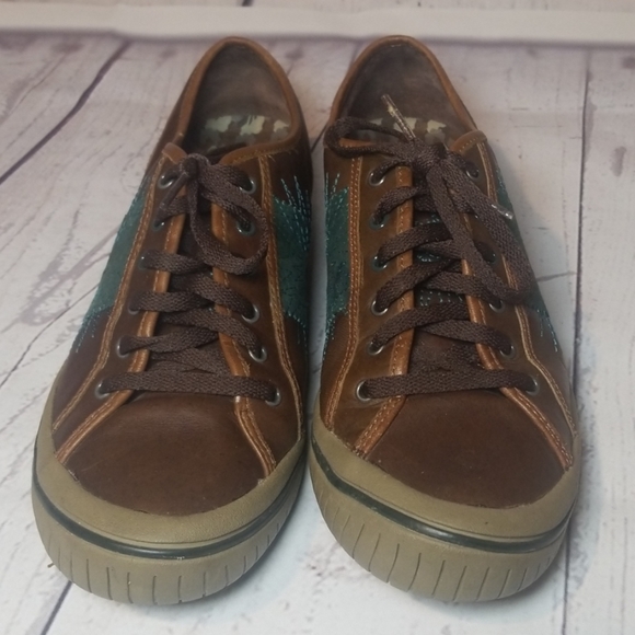 Merrell Star Dark Brown Walking Casual Trail shoes - Picture 4 of 8